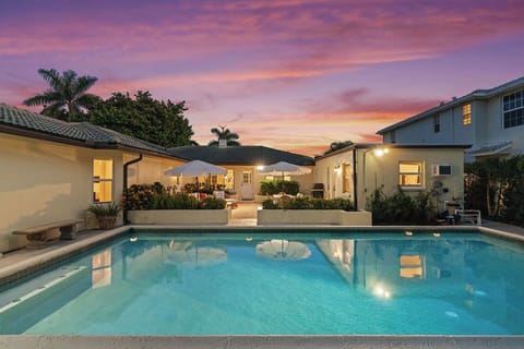 Golden hour hits different when you are lounging next to a sparkling pool like this 🌅🏊‍♀️