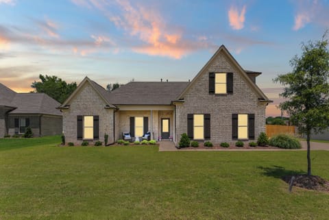 Welcome to Witt + Willow — a thoughtfully designed family retreat in Olive Branch Mississippi with space to gather, relax and make memories. 