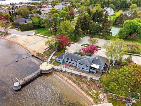 The Boathouse!