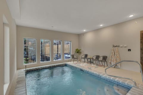 PropertyImg1