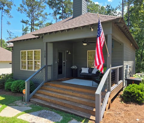 This modern 3 bed 2 bath home with Lake Martin Access is perfect for family getaways or to simply recharge  a busy life.