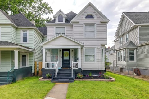 Niagara Falls Vacation Rental | 5BR | 2BA | 1,700 Sq Ft