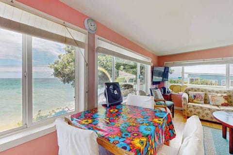 Charming dining area with beautiful ocean views