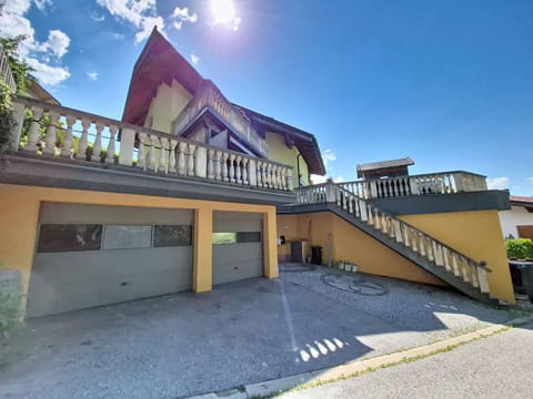 House, Home, Roof, Driveway, Balcony, Villa, Porch