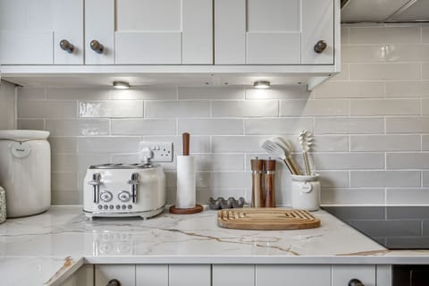 Open plan kitchen/living/dining