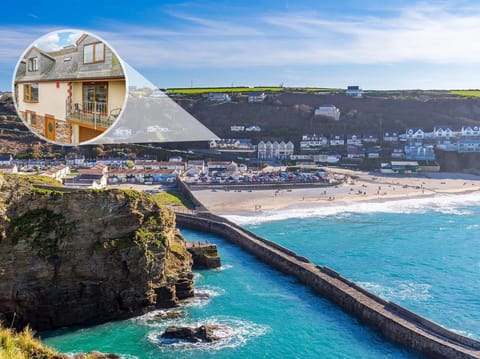 This family sized holiday home has a prime spot above Portreath beach