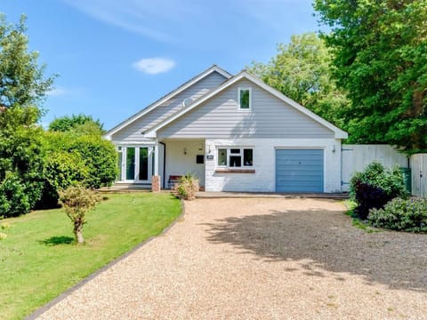 The view towards the front of this charming home from home
