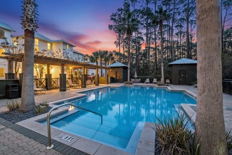 Community pool