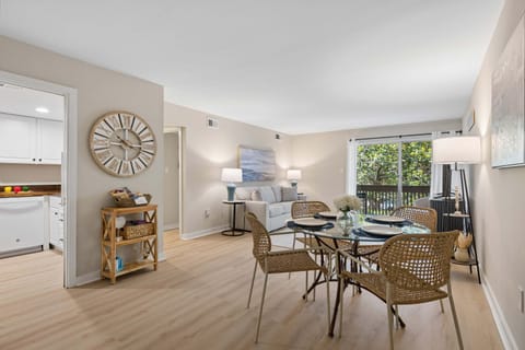 Tucked beneath sprawling oaks and magnolia trees in the heart of Sea Pines, 1661 Bluff Villas offers a cozy, beautifully refreshed retreat for couples or small families looking to slow down and soak up island life