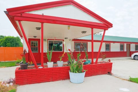 Holiday Home Exterior [summer]