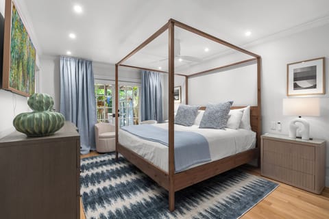 Primary King bedroom with en-suite bathroom.