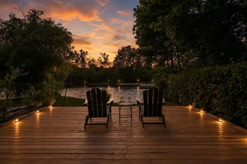 Front row seats to these gorgeous sunsets.