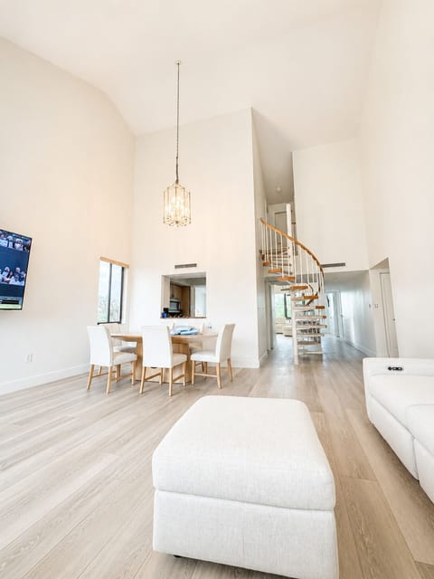 Main area with an 85 inch TV for entertainment.