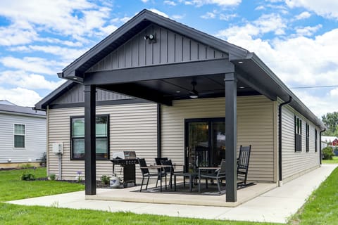 Port Clinton Vacation Rental | 2BR | 2.5BA | 1,200 Sq Ft
