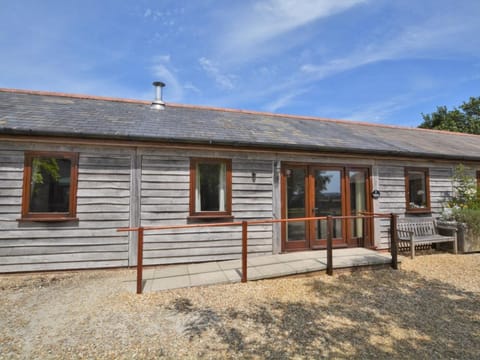 Looking towards the cottage