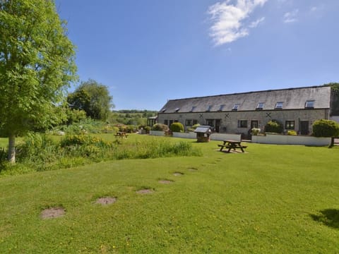 Set in a quiet, secluded location, perfect for a couple's getaway