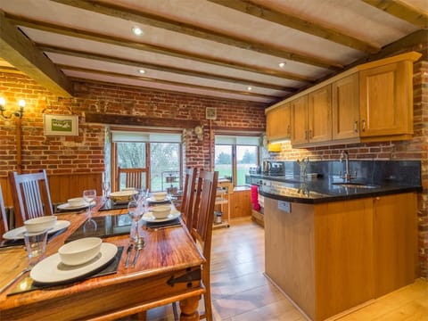 Beautifully restored former dairy barn