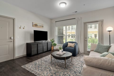 Bright cheery living room 