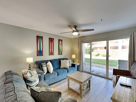 Ciboney 1010 living area with comfortable seating