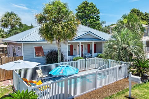 Life Is Good Exterior