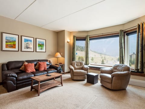 Architecture, Building, Furniture, Indoors, Living Room