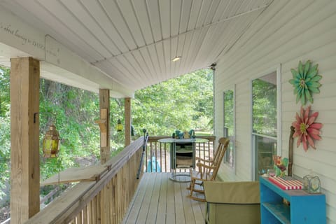 Cuyahoga Falls Vacation Rental | 2BR | 1BA | 900 Sq Ft