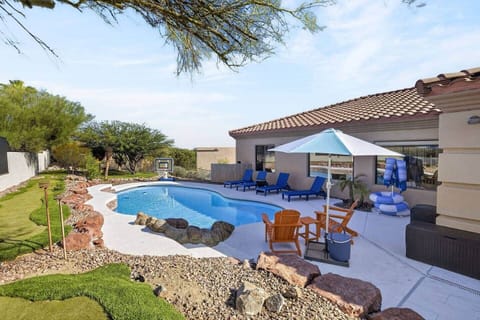 Private resort style yard 