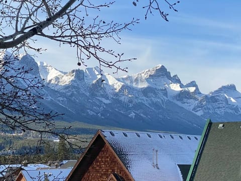 Gorgeous mountain views from your balcony