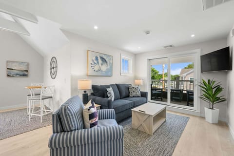 Welcome to Harbor Loft!