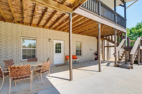 Pea Ridge Vacation Rental | 3BR | 1BA | 1,860 Sq Ft