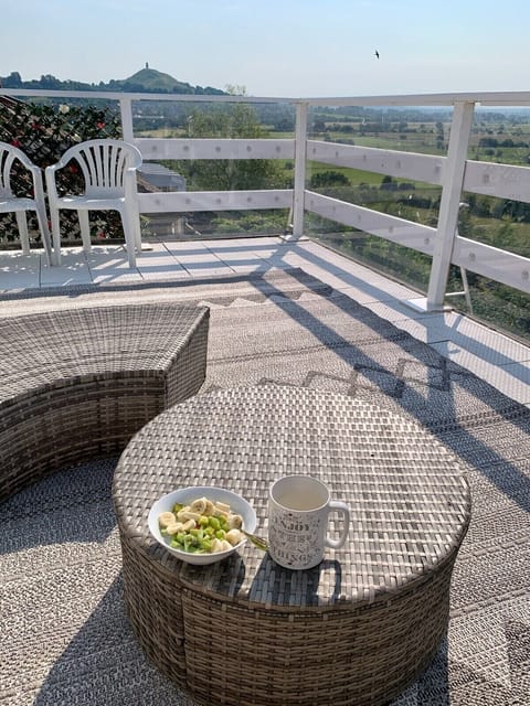 Enjoying breakfast on the balcony
