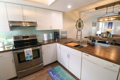 St. Augustine Beach Rentals Kitchen