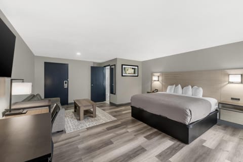 Bedroom. Interior and views may vary based on location and availability.