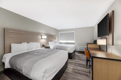 Bedroom. Interior and views may vary based on location and availability.