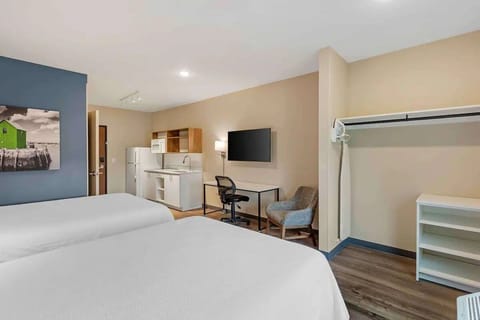 Bedroom. Interior and views may vary based on location and availability