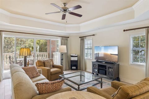 Kick back on the comfortable seating, stream your favorite movie, or simply relax after a day exploring Orlando.