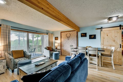 Bellaire Vacation Rental | 2BR | 3BA | 1,200 Sq Ft