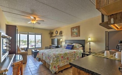 238 queen bed