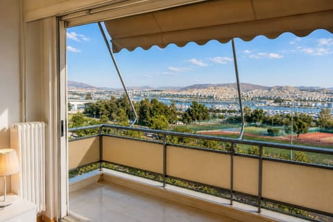 Private balcony with panoramic marina and city views
