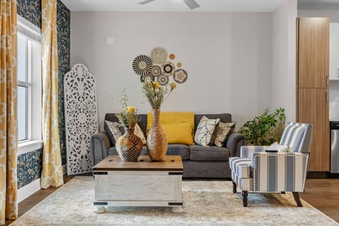  Vibrant decor, comfy seating, and lovely natural light await your Nashville getaway!