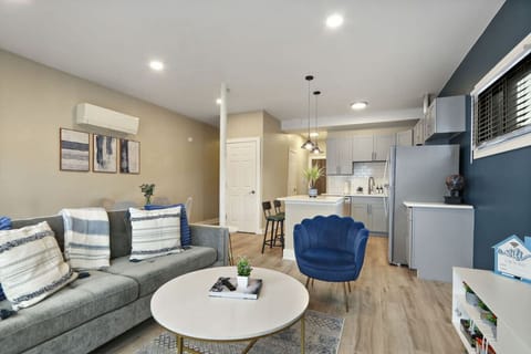 Open plan area in living room and kitchen perfect to hang out with family and friends.