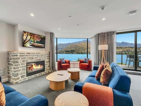 Stunning lakefront living with fireplace