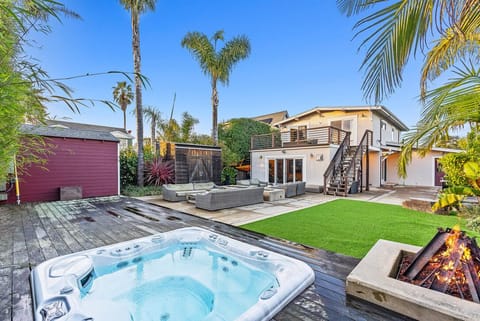 Hot tub