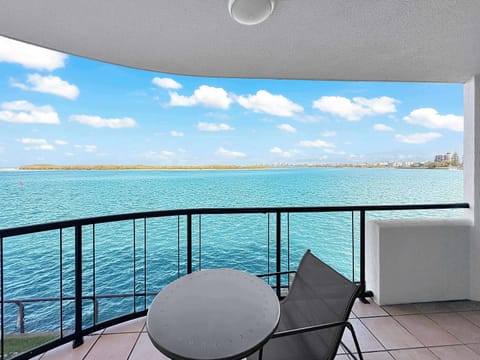 Absolute Waterfront Balcony with Panoramic Views