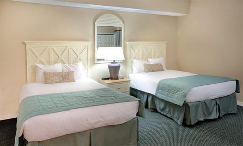 2 bedrooms, iron/ironing board, WiFi