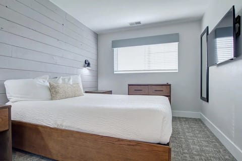 Bedroom. Interior and views may vary based on location and availability.