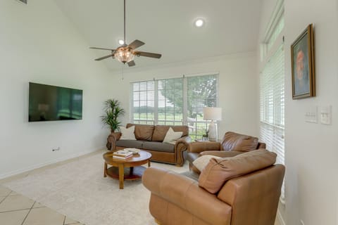 Living Room | Smart TV