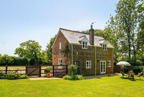 The Old Coach House, Ansty: A truly special holiday cottage for up to four guests