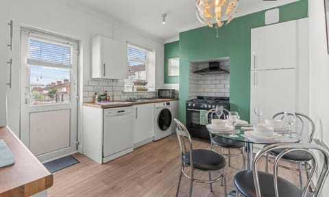 Dining Area/Kitchen