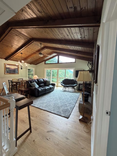 Upstairs Great Room with Roku TV and large fireplace